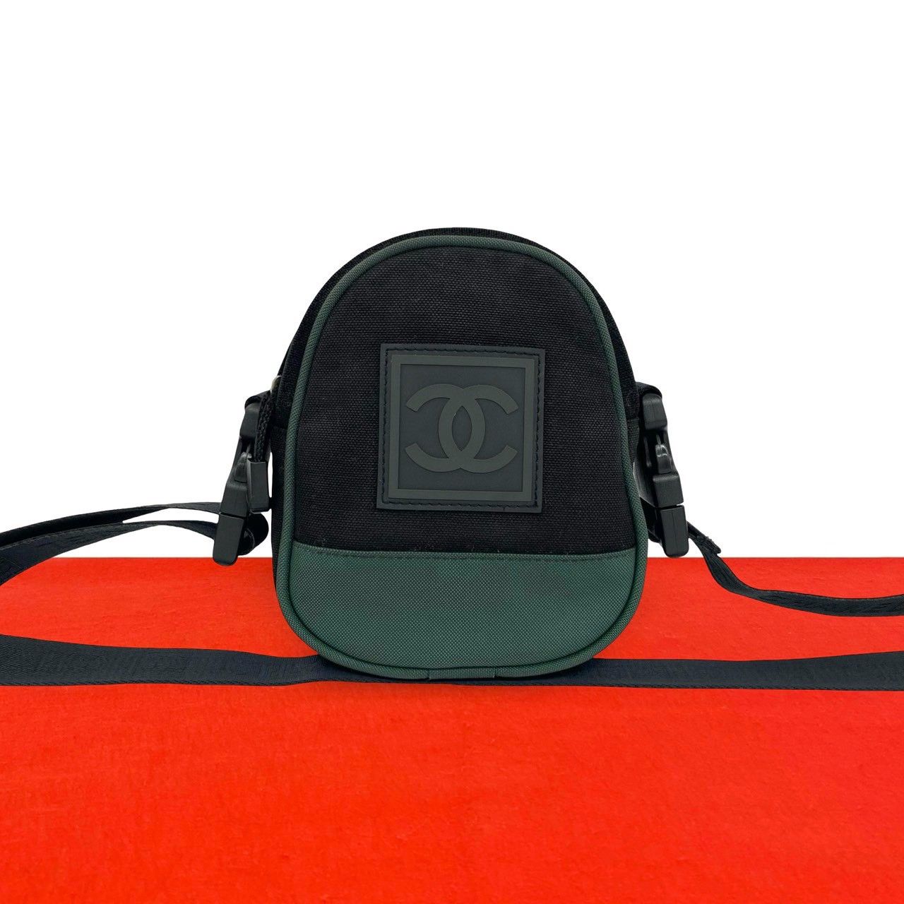 Chanel CC Logo Canvas Mesh Shoulder Bag Pochette Black Green