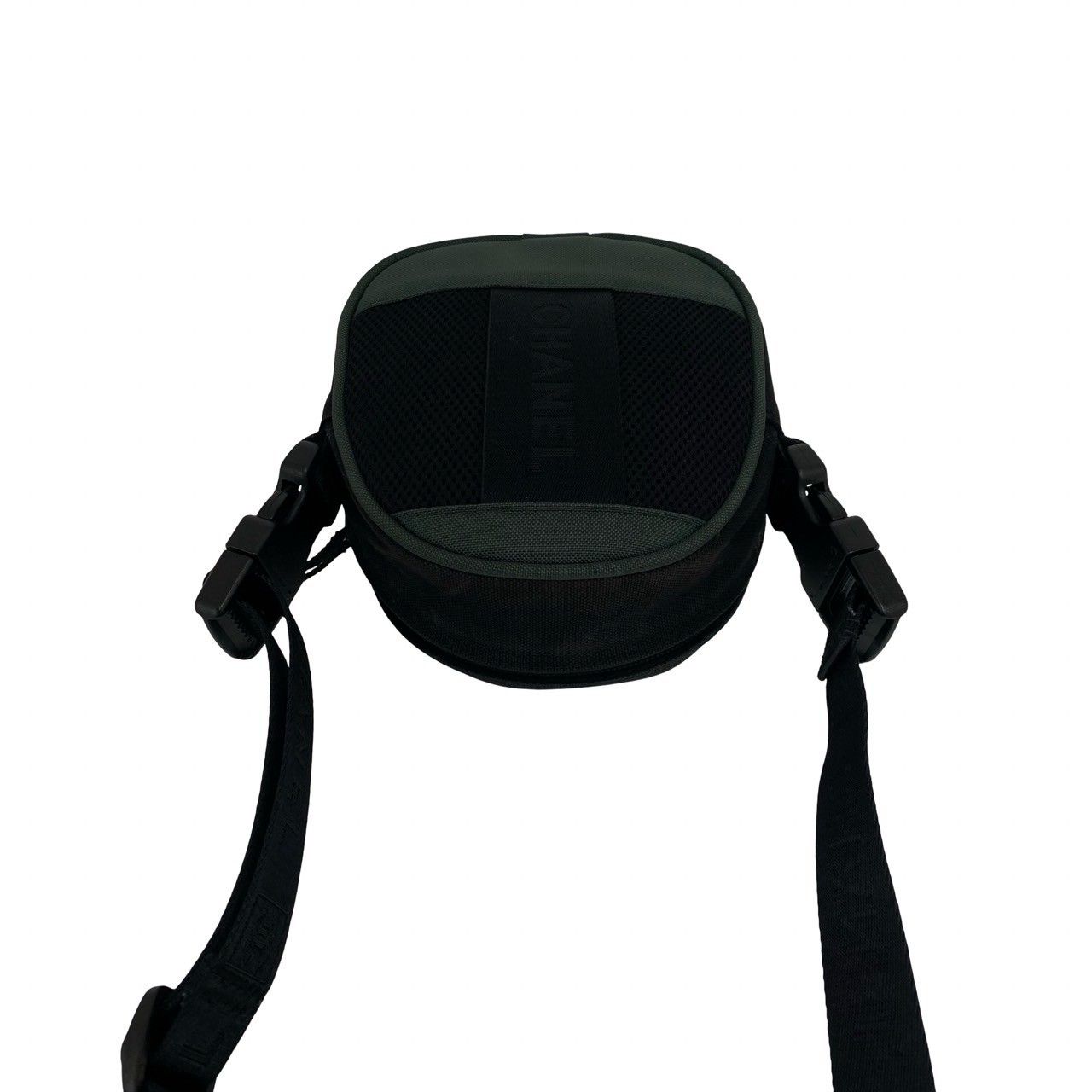 Chanel CC Logo Canvas Mesh Shoulder Bag Pochette Black Green — view 4