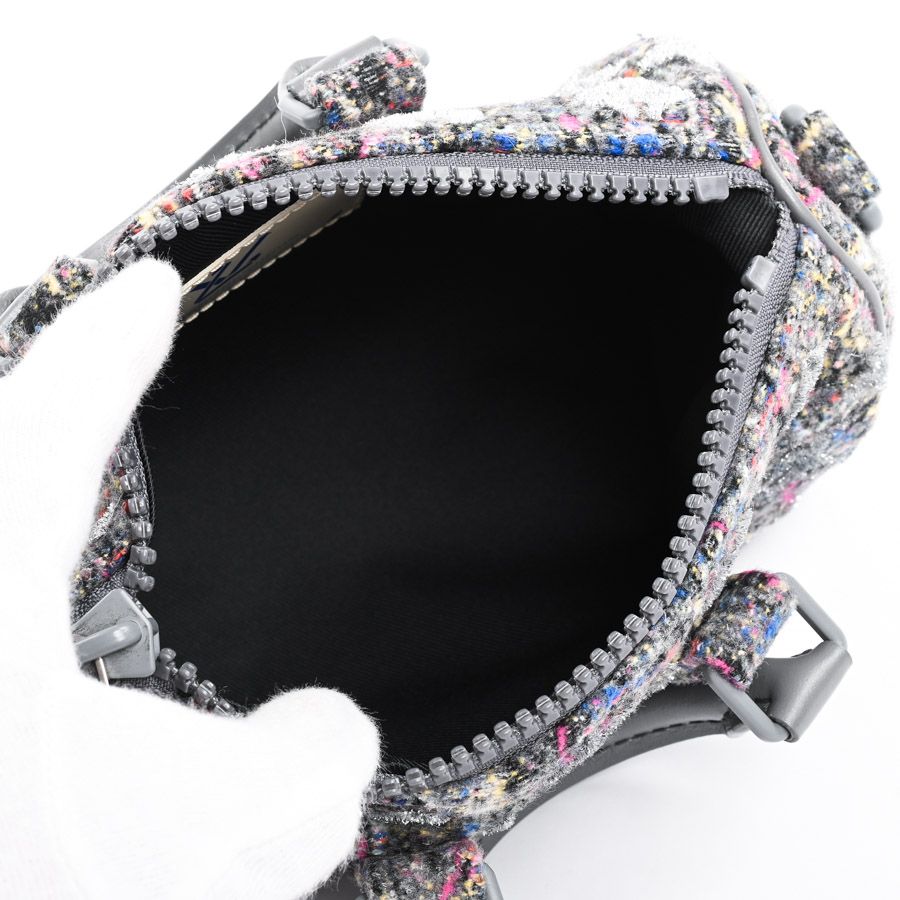 Louis Vuitton Handbag Keepall XS — view 4