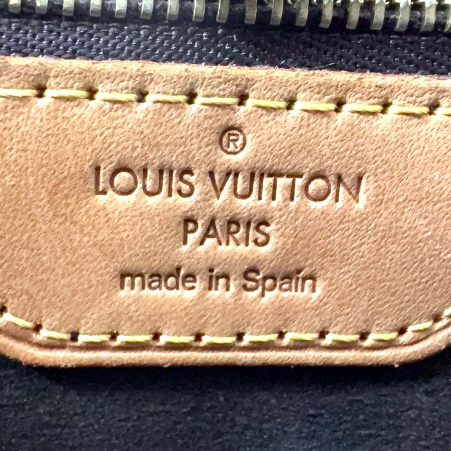 Louis Vuitton Wilshire PM Monogram Leather Brown Handbag Gold — view 4