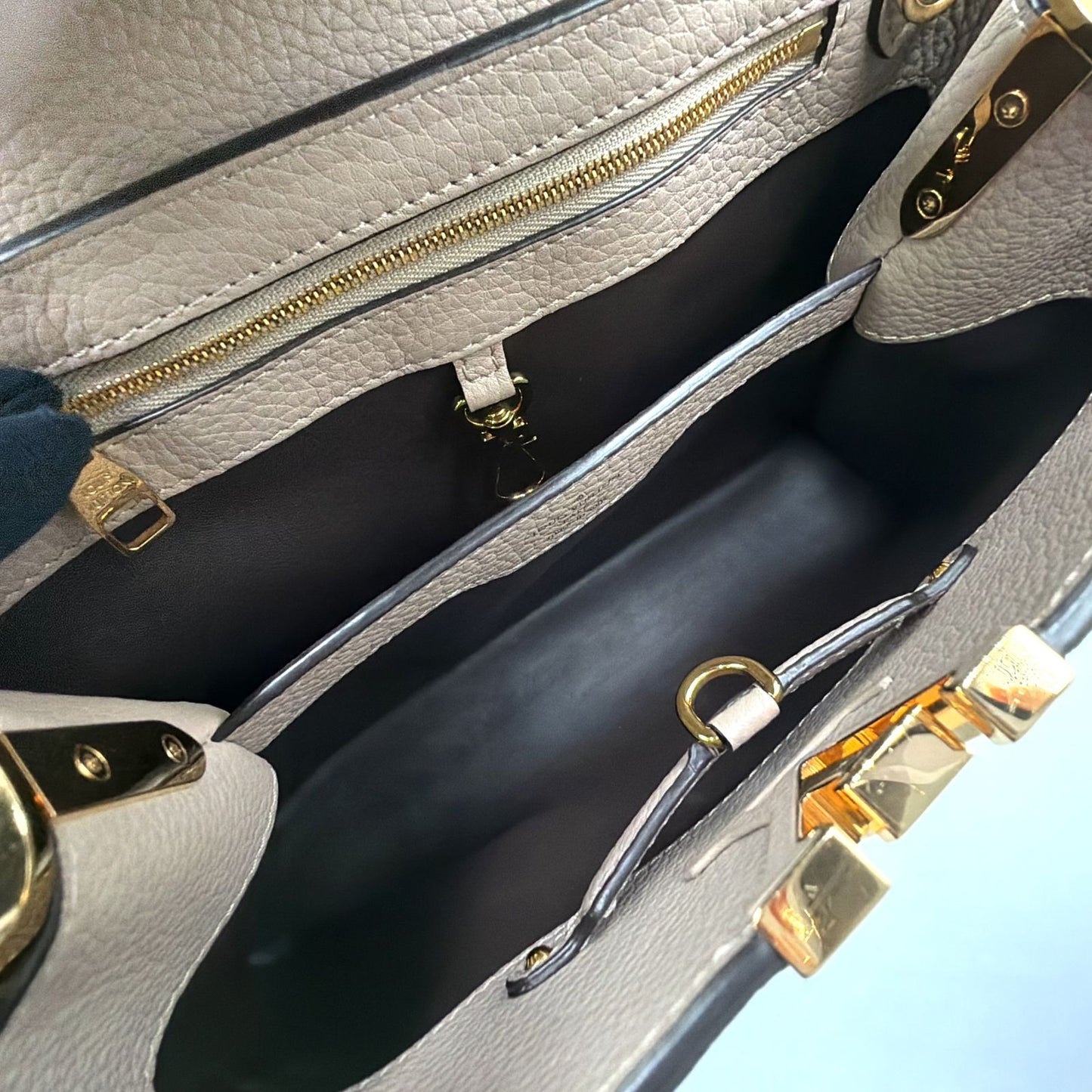 Louis Vuitton Capucines BB 2-Way Correspondence Taurillon Leather Beige Handbag — view 3