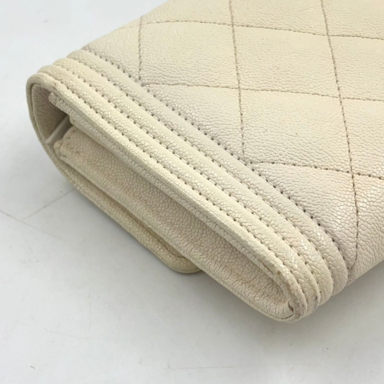 Chanel Boy Stand Caviar Leather Off White Wallet Gold — view 7