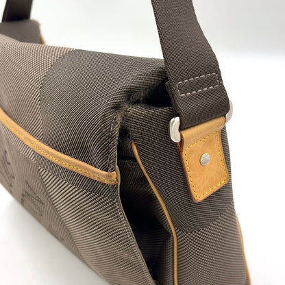 Louis Vuitton Damier Geant Leather Nylon Khaki Brown Lightbrown Shoulder — view 8