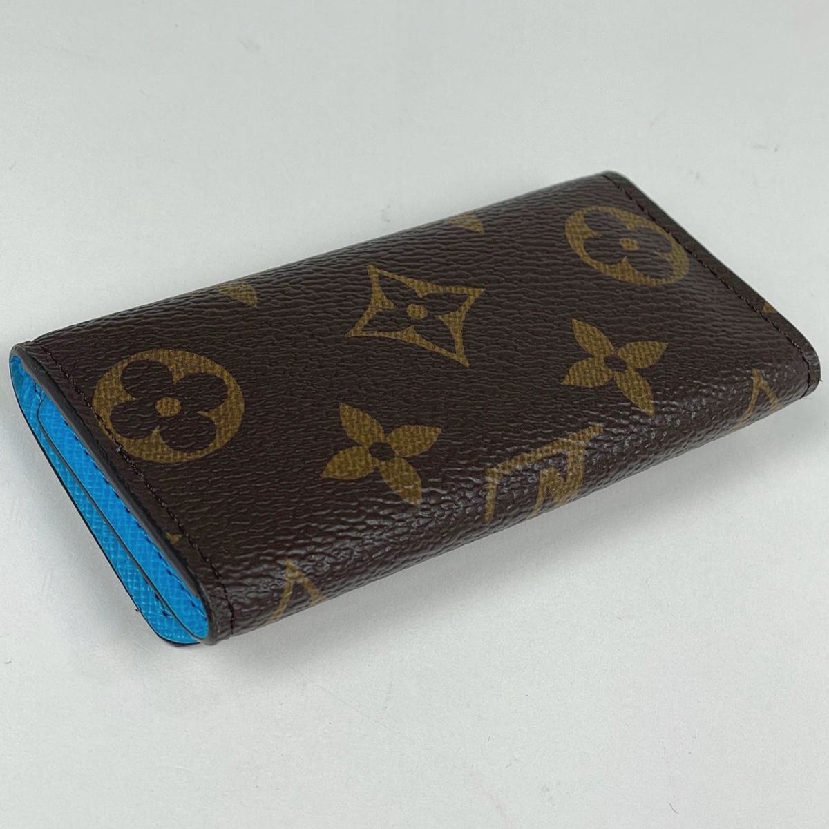 Louis Vuitton Multicles 4 Key Case Monogram Brown Key Holder — view 2