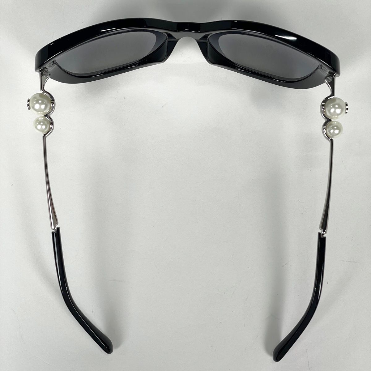 Chanel Sunglasses CC Logo Acetate Fakepearl Black Eyewear — view 3