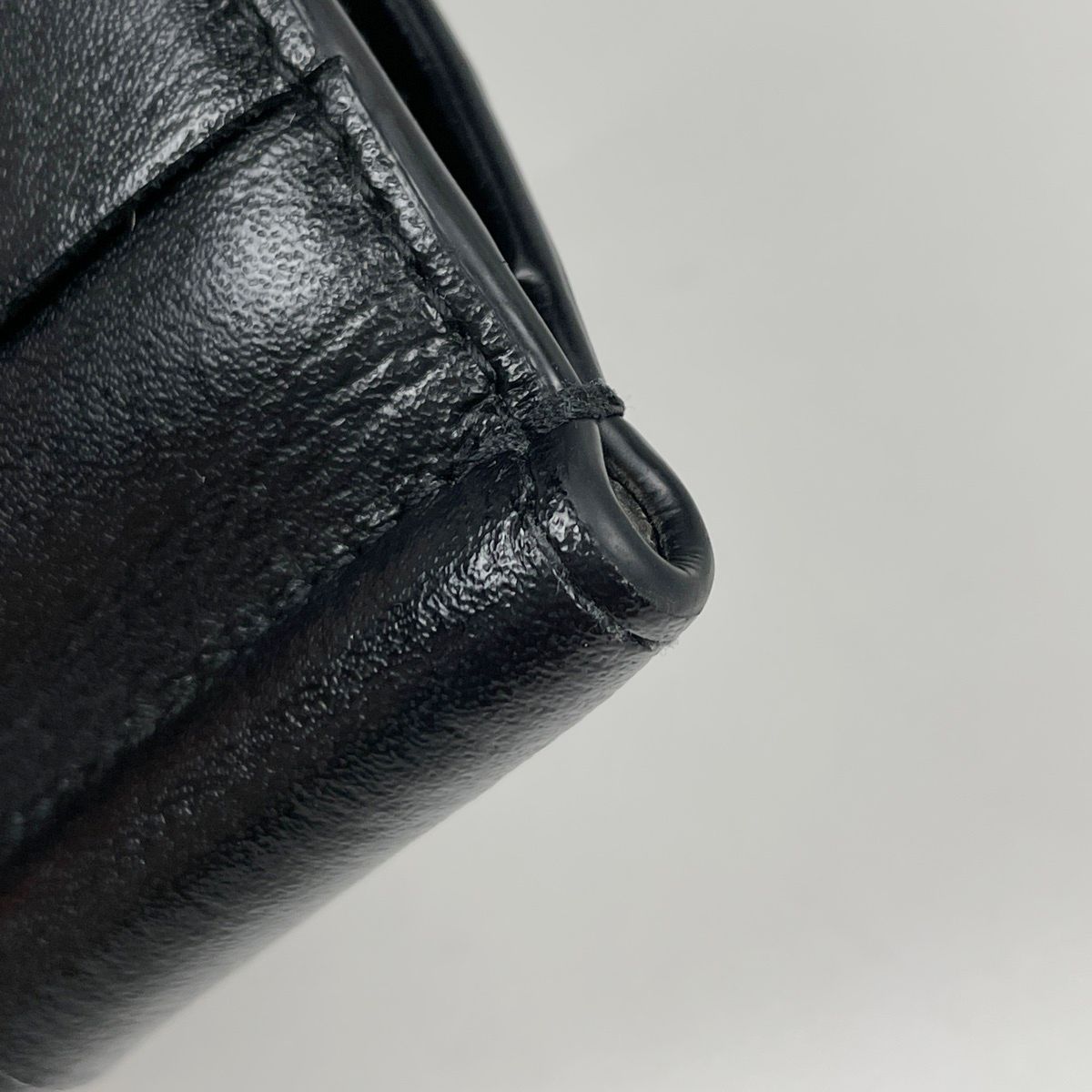 Bottega Veneta Card Case Maxi Intrecciato Cassette Leather Black — view 4