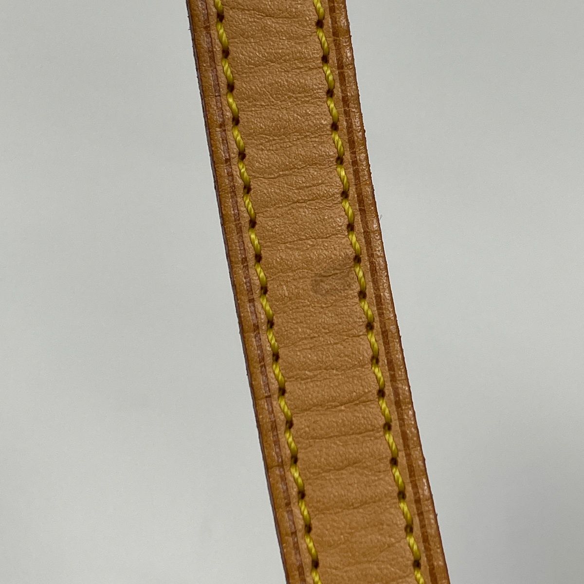 Louis Vuitton Cite MM Shoulder Bag Monogram Brown — view 5
