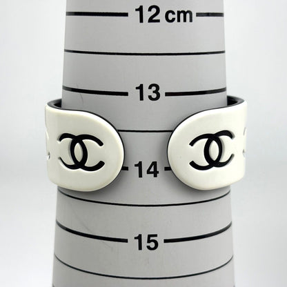 Chanel Bangle CC Logo Plastic White Bracelet — view 5