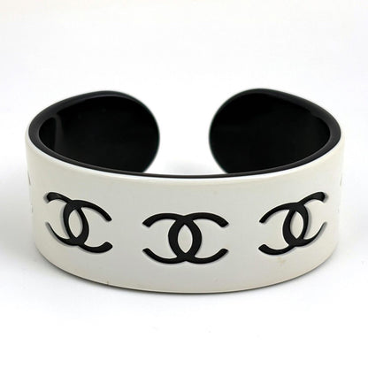 Chanel Bangle CC Logo Plastic White Bracelet — view 2