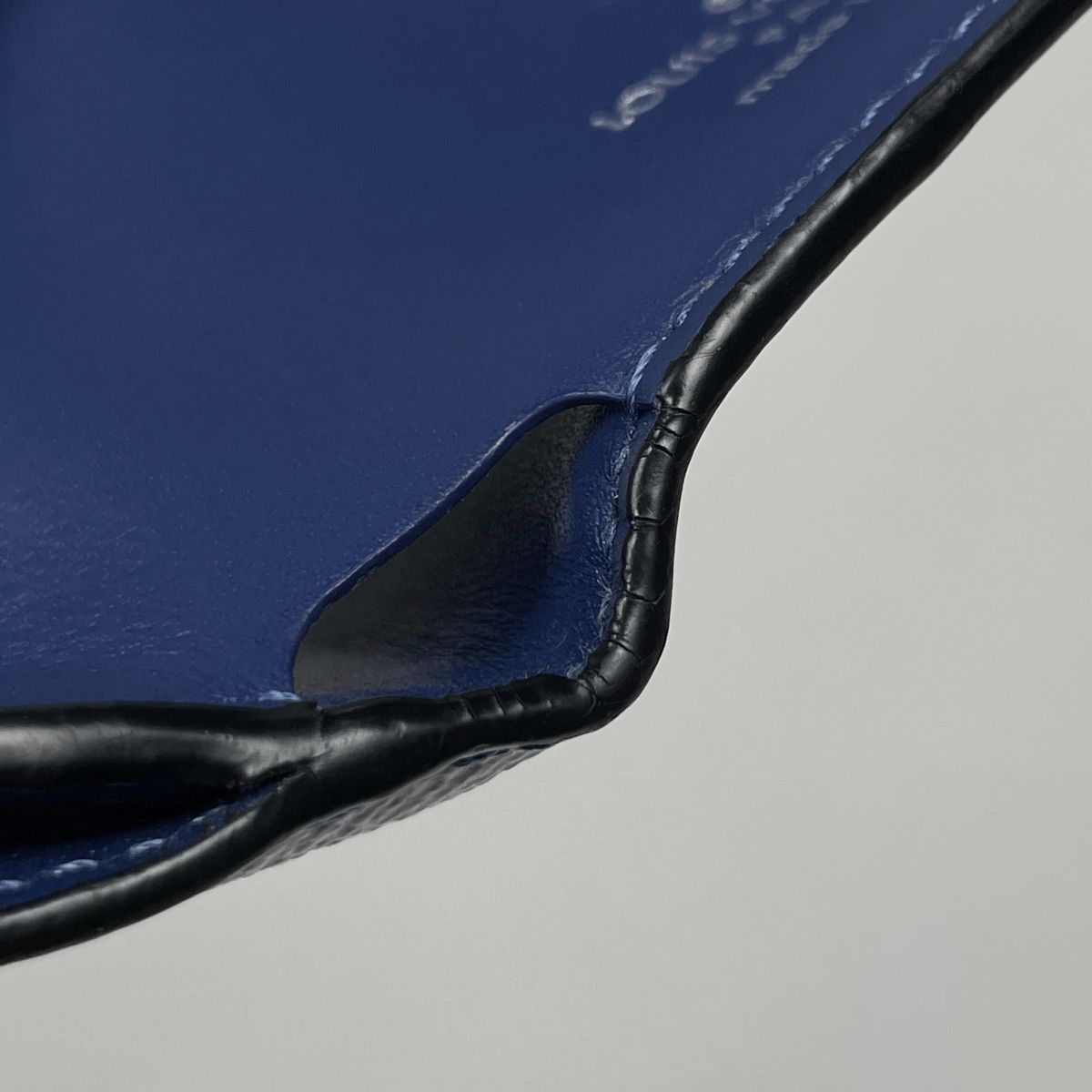 Louis Vuitton Discovery Compact Wallet Bi Foldwallet Taigarama Cobalt Blue — view 4