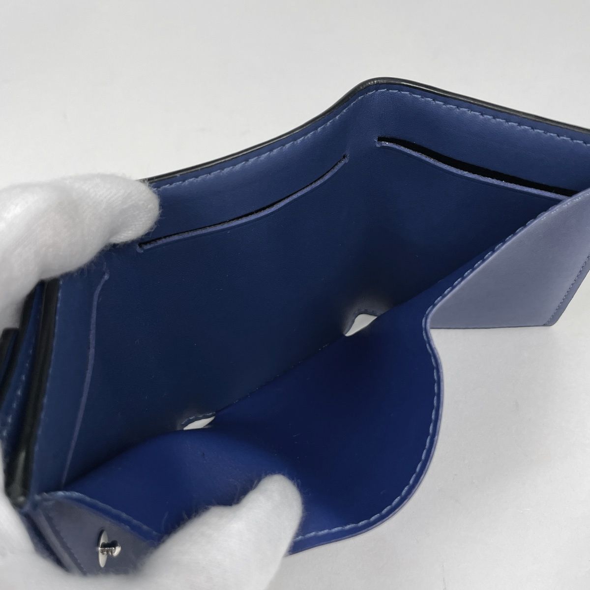 Louis Vuitton Discovery Compact Wallet Bi Foldwallet Taigarama Cobalt Blue — view 5