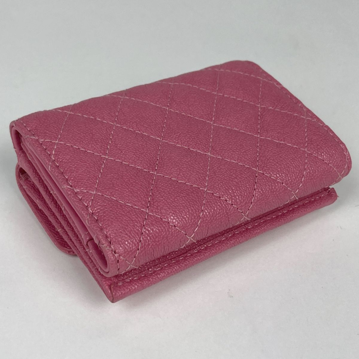 Chanel Trifold Wallet CC Logo Boy Small Caviar Leather Pink — view 2