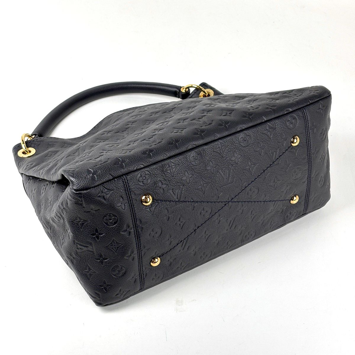 Louis Vuitton Artsy MM Shoulder Bag Monogram Empreinte Infini — view 2