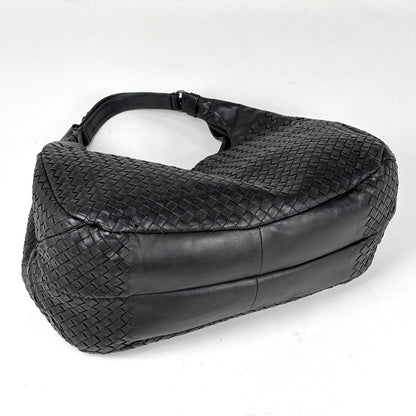 Bottega Veneta Shoulder Bag Intrecciato Leather Black — view 2
