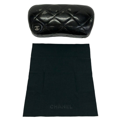 Chanel Sunglasses a Black CC Logo Eyewear — view 5