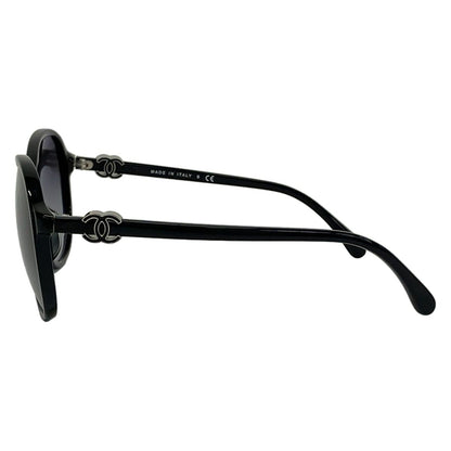 Chanel Sunglasses a Black CC Logo Eyewear — view 2