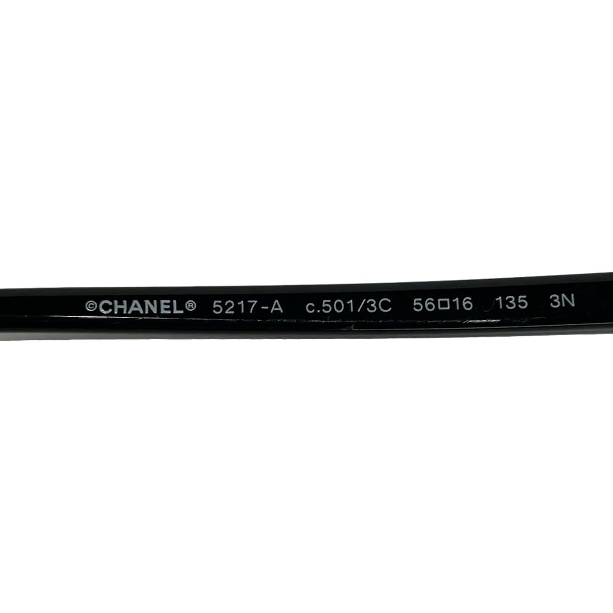 Chanel Sunglasses a Black CC Logo Eyewear — view 4