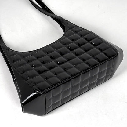 Chanel Chocolate Bar Shoulder Bag CC Logo Kiss Lock Enamel Bag Patent Leather — view 2