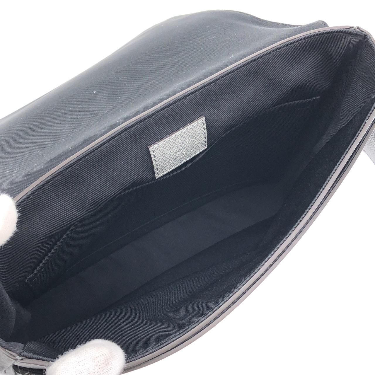 Louis Vuitton Taiga District PM Shoulder — view 6