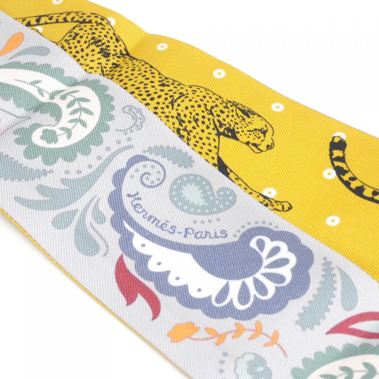 Hermes Guepards Bandana Twilly S Scarf — view 3