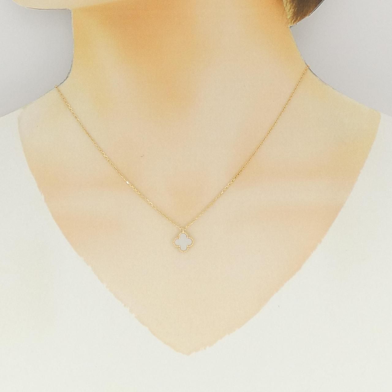 Van Cleef & Arpels Sweet Alhambra Necklace — view 5