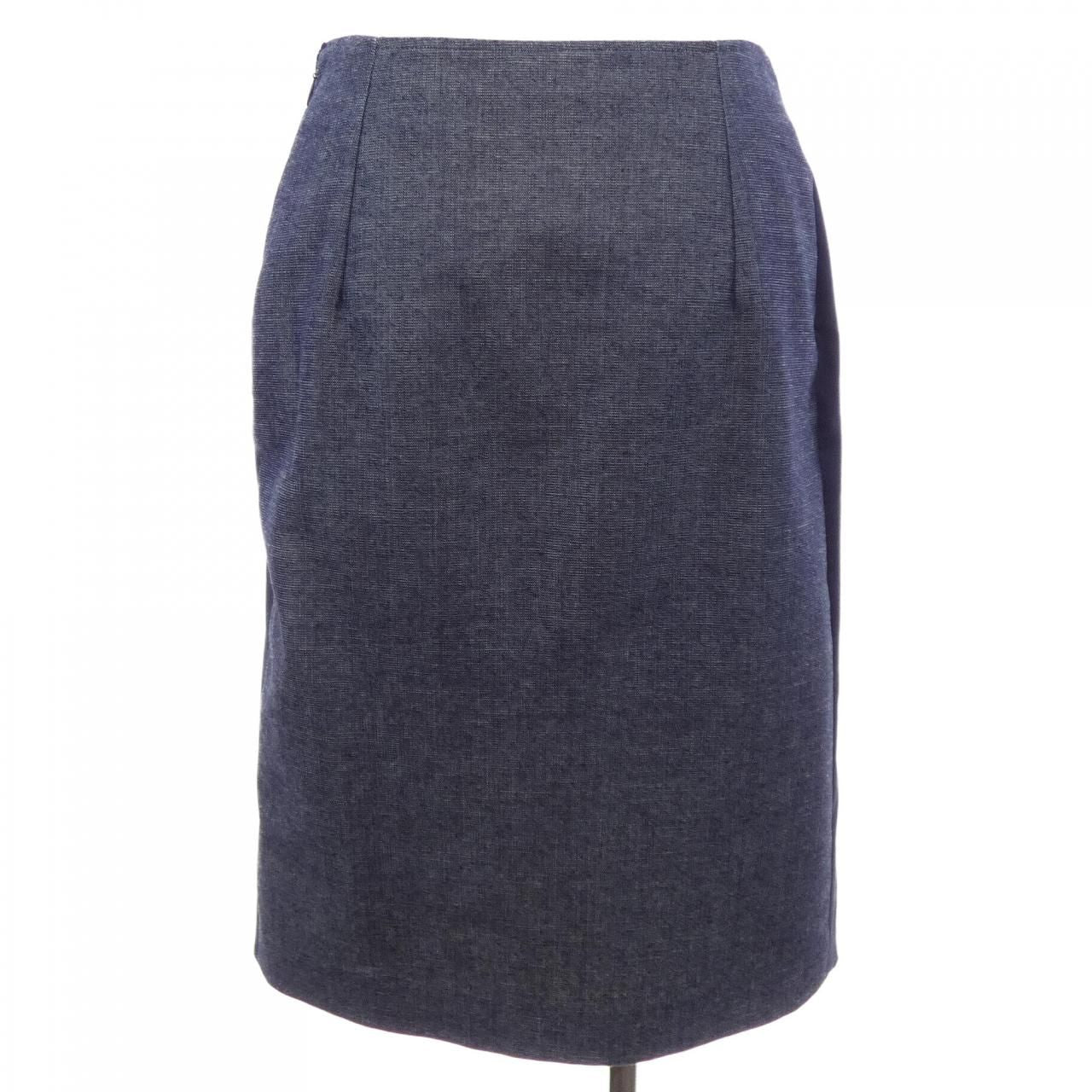 Chanel Vintage Ideentification 00c Skirt — view 2