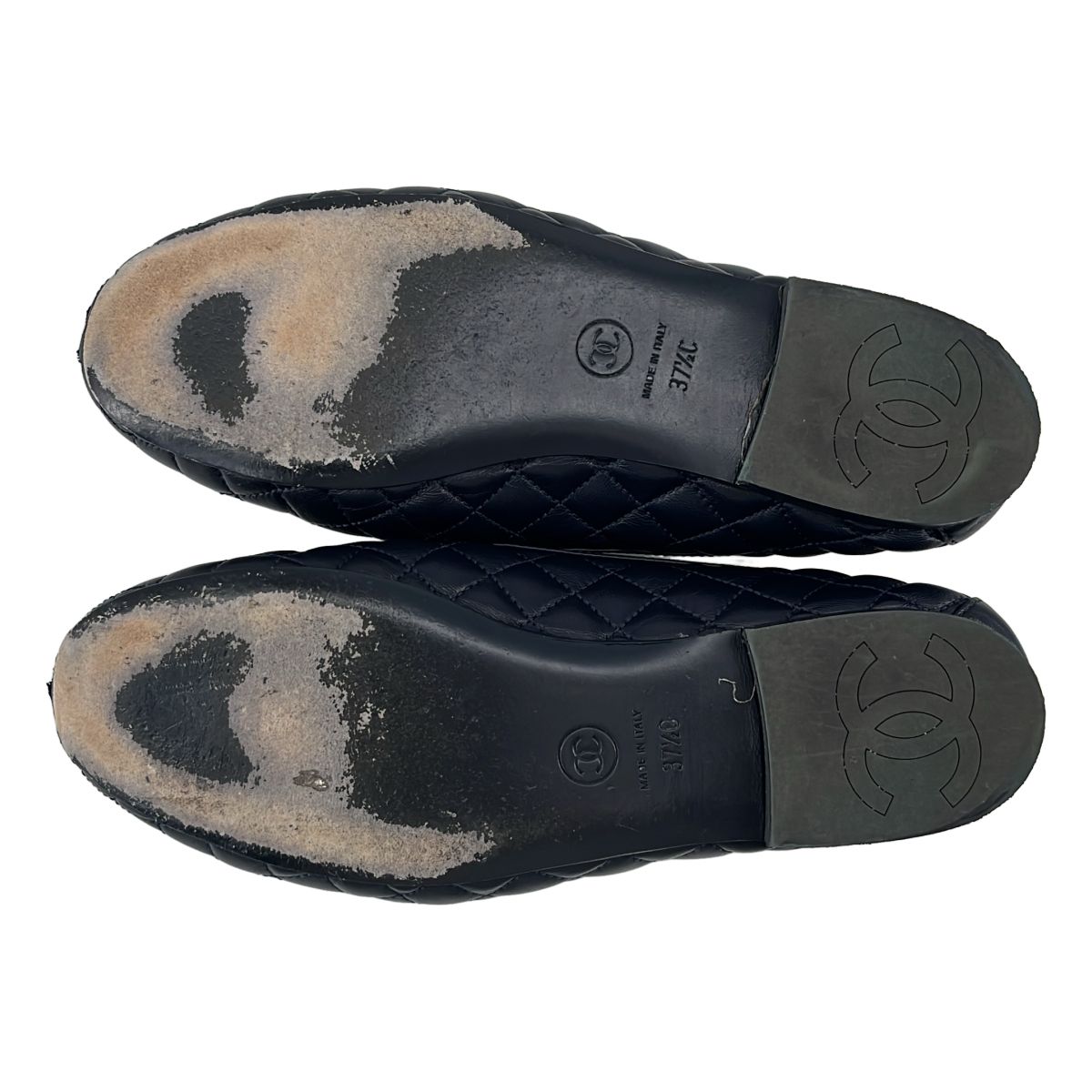 Chanel Quilted CC Logo Chain Pumps Navy Heel 37.5 — view 5