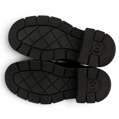 Chanel Quilted Chain CC Logo Turnlock Leather Short Boots Black 34 — view 5