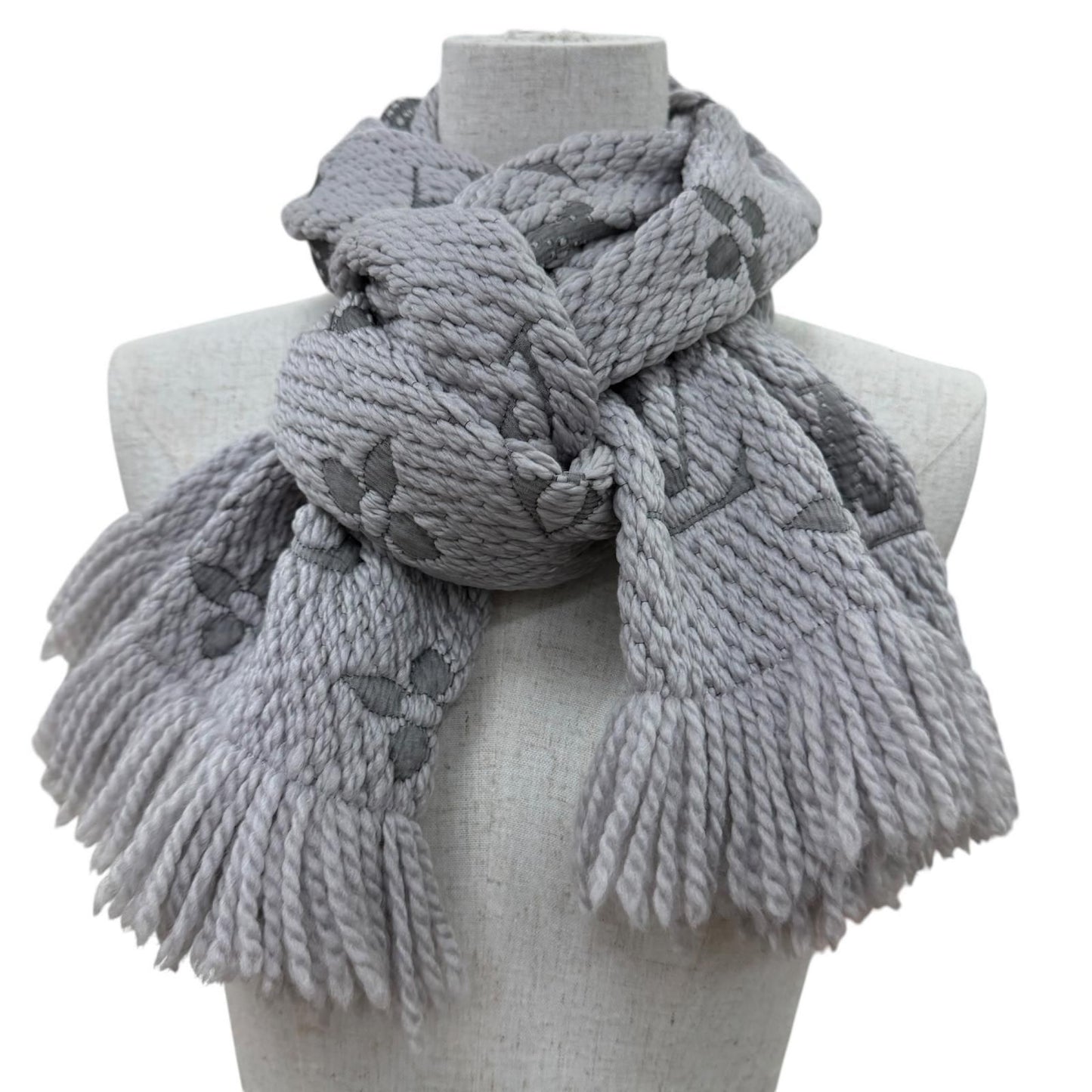 Louis Vuitton Echarpe Logo Mania Wool Silk Gripe Loulou Monogram Scarf — view 2