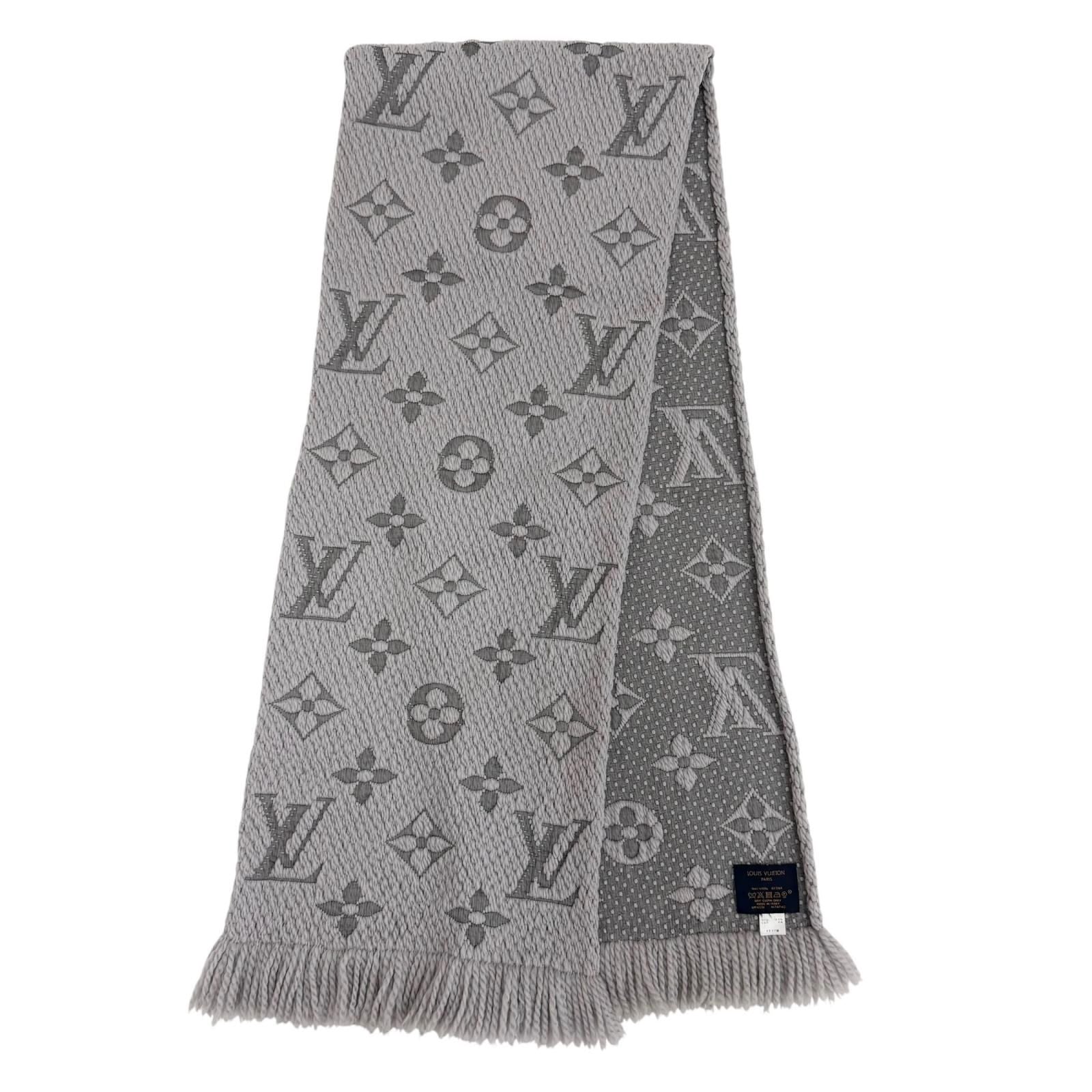 Louis Vuitton Echarpe Logo Mania Wool Silk Gripe Loulou Monogram Scarf — view 3