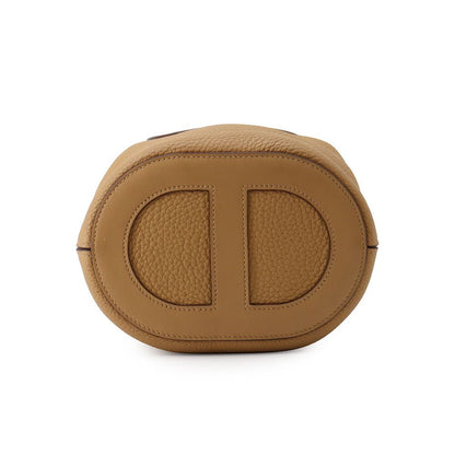 Hermes Tote in the Loop 18 Biscuit Gold Taurillon Clemence Swift — view 3