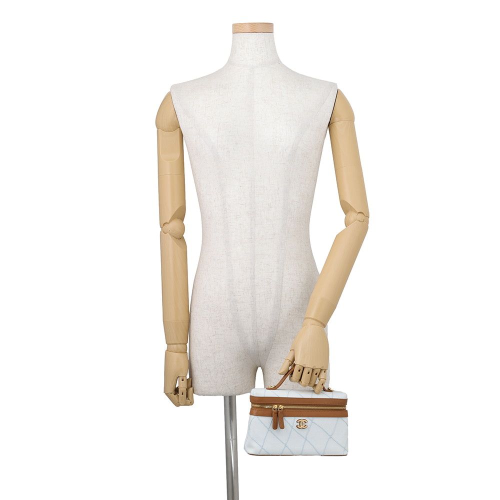 Chanel Chain Shoulder Bag Vanity CC Logo Wash Denim — view 4