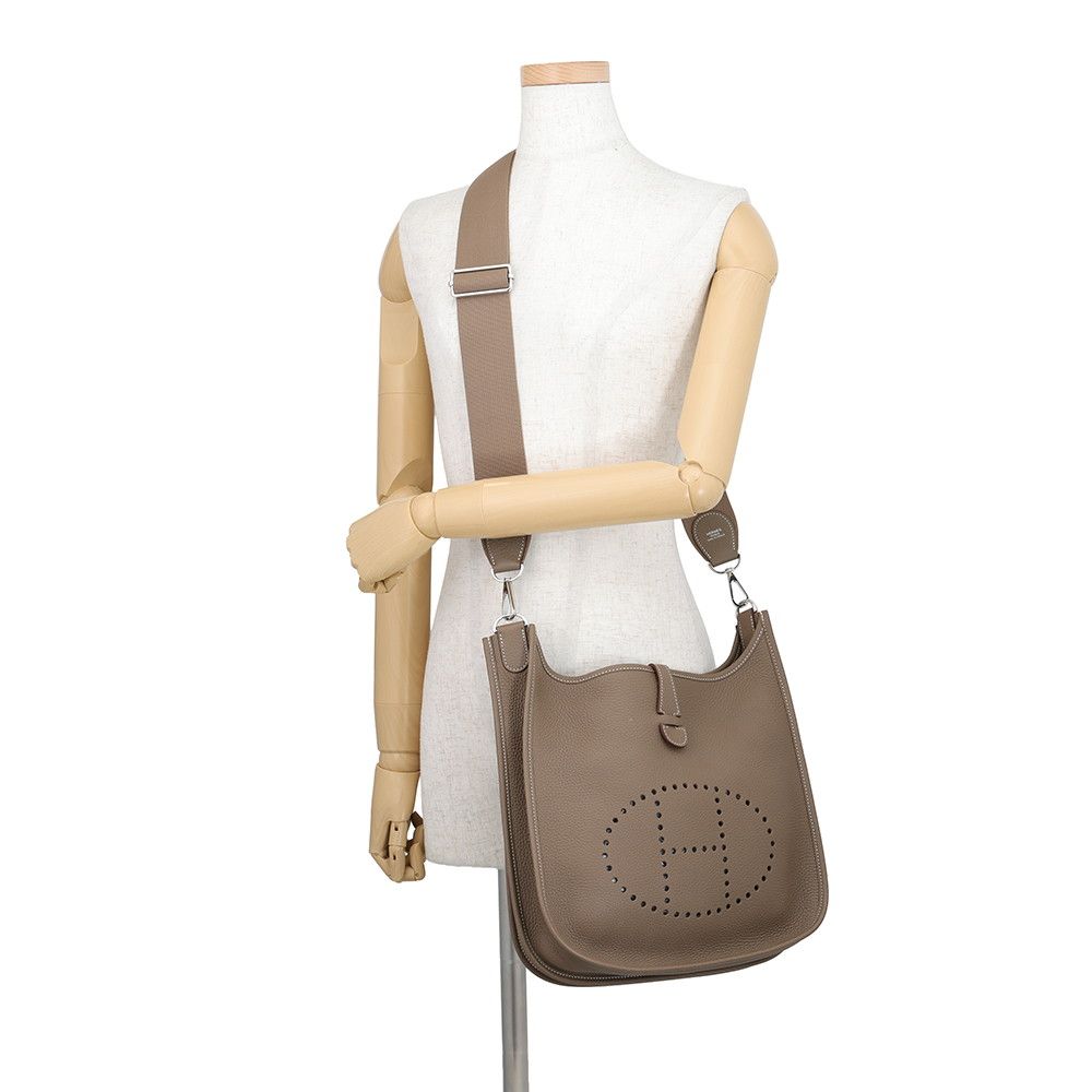 Hermes Shoulder Bag Evelyne Etoupe Silver Taurillon Clemence — view 4