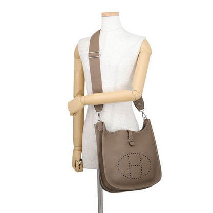 Hermes Shoulder Bag Evelyne Etoupe Silver Taurillon Clemence — view 4