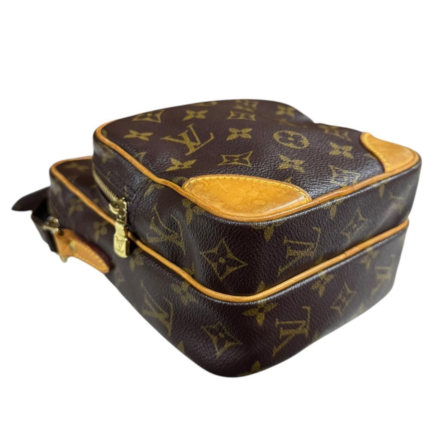 Louis Vuitton Amazon Monogram Shoulder Bag Canvas Brown — view 6