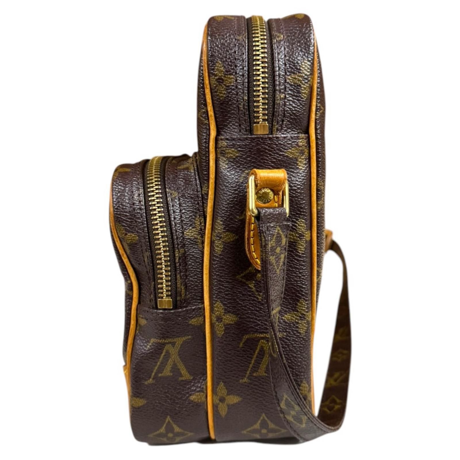 Louis Vuitton Amazon Monogram Shoulder Bag Canvas Brown — view 5
