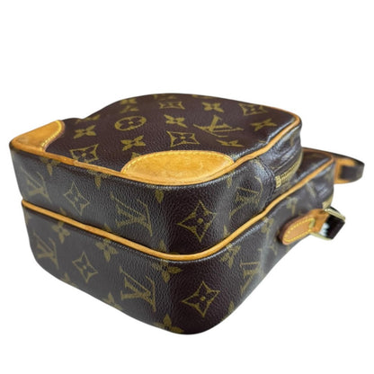 Louis Vuitton Amazon Monogram Shoulder Bag Canvas Brown — view 7
