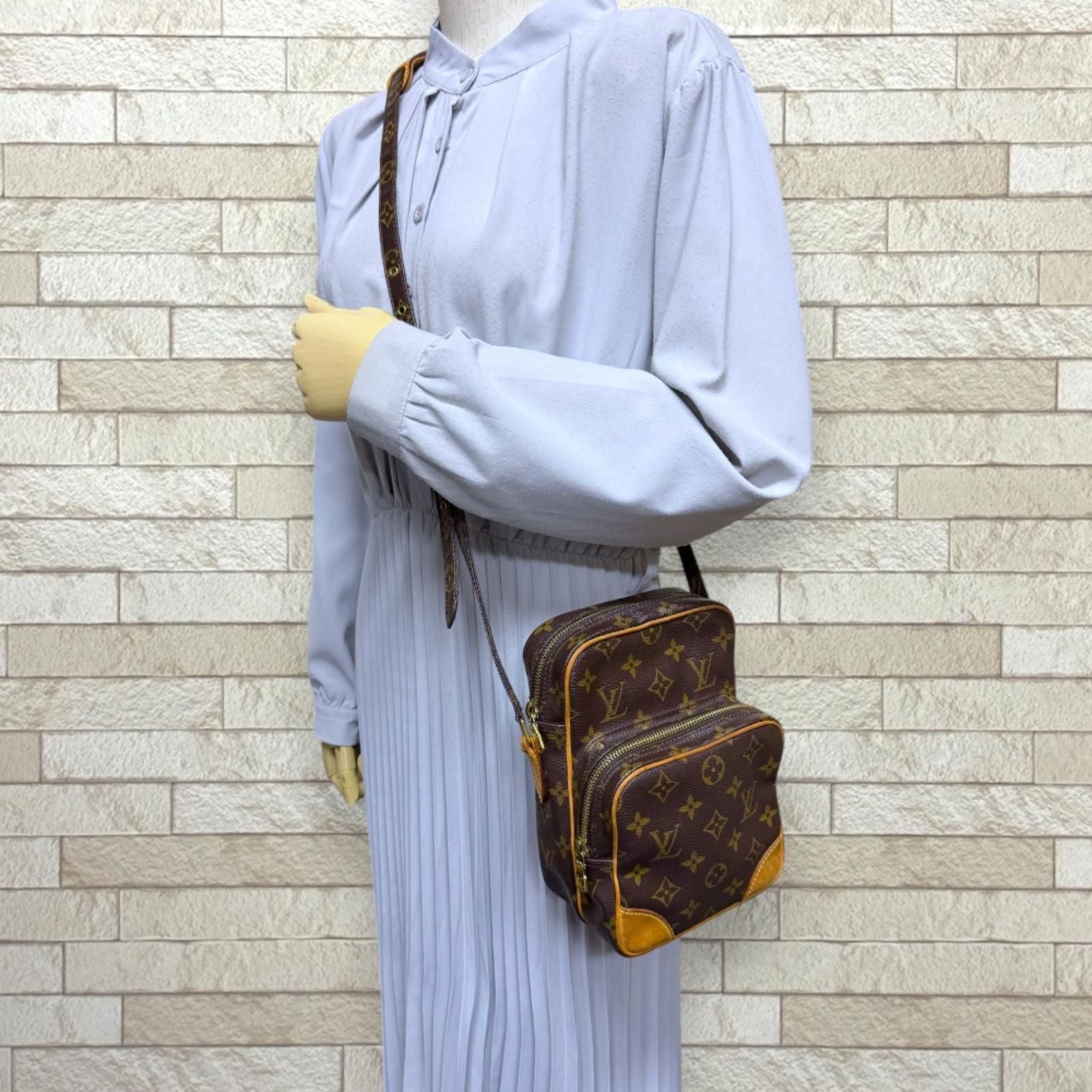 Louis Vuitton Amazon Monogram Shoulder Bag Canvas Brown — view 2