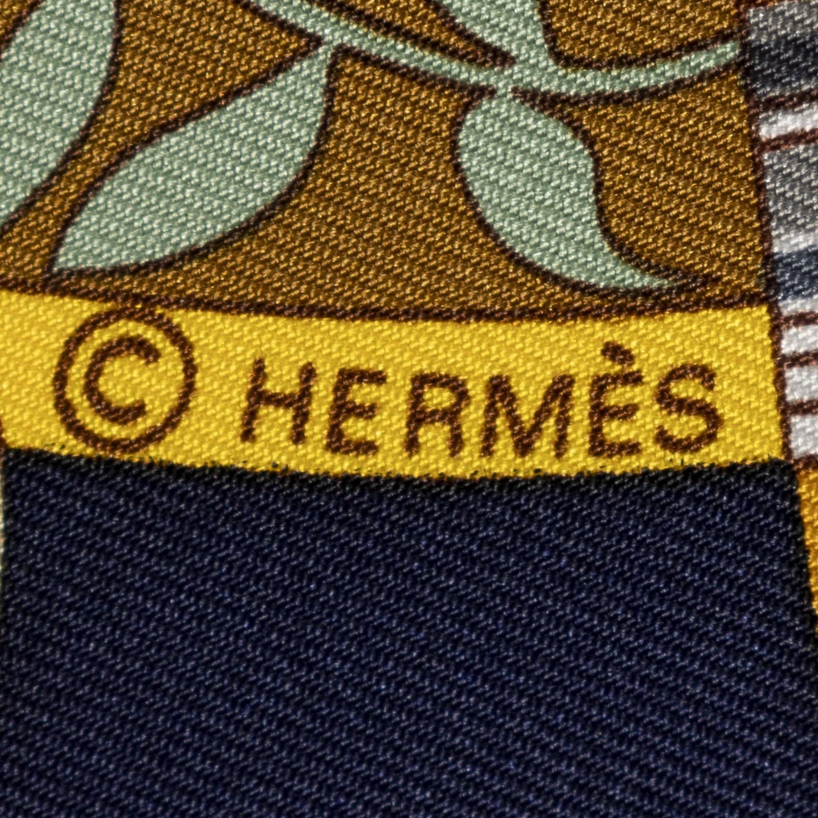 Hermes Scarf Red Navy Beige 100% Twillsilk — view 4