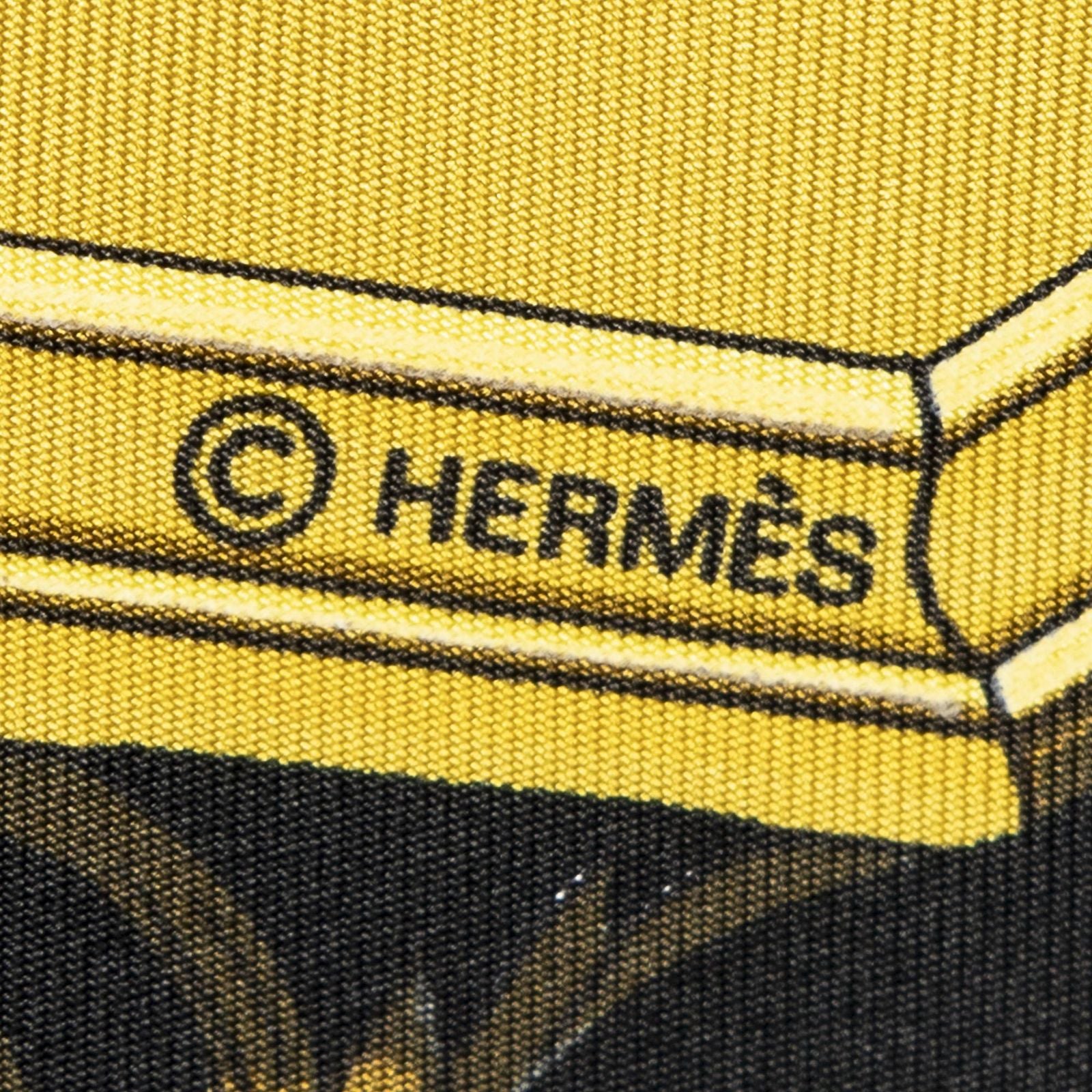 Hermes Scarf Ivory Red 100% Twillsilk — view 4