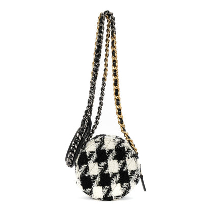 Chanel 19 Round Clutch Chain Shoulder Bag Black White Quilted Tweed — view 5