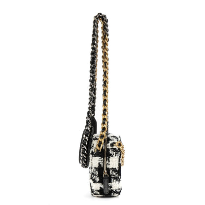 Chanel 19 Round Clutch Chain Shoulder Bag Black White Quilted Tweed — view 4