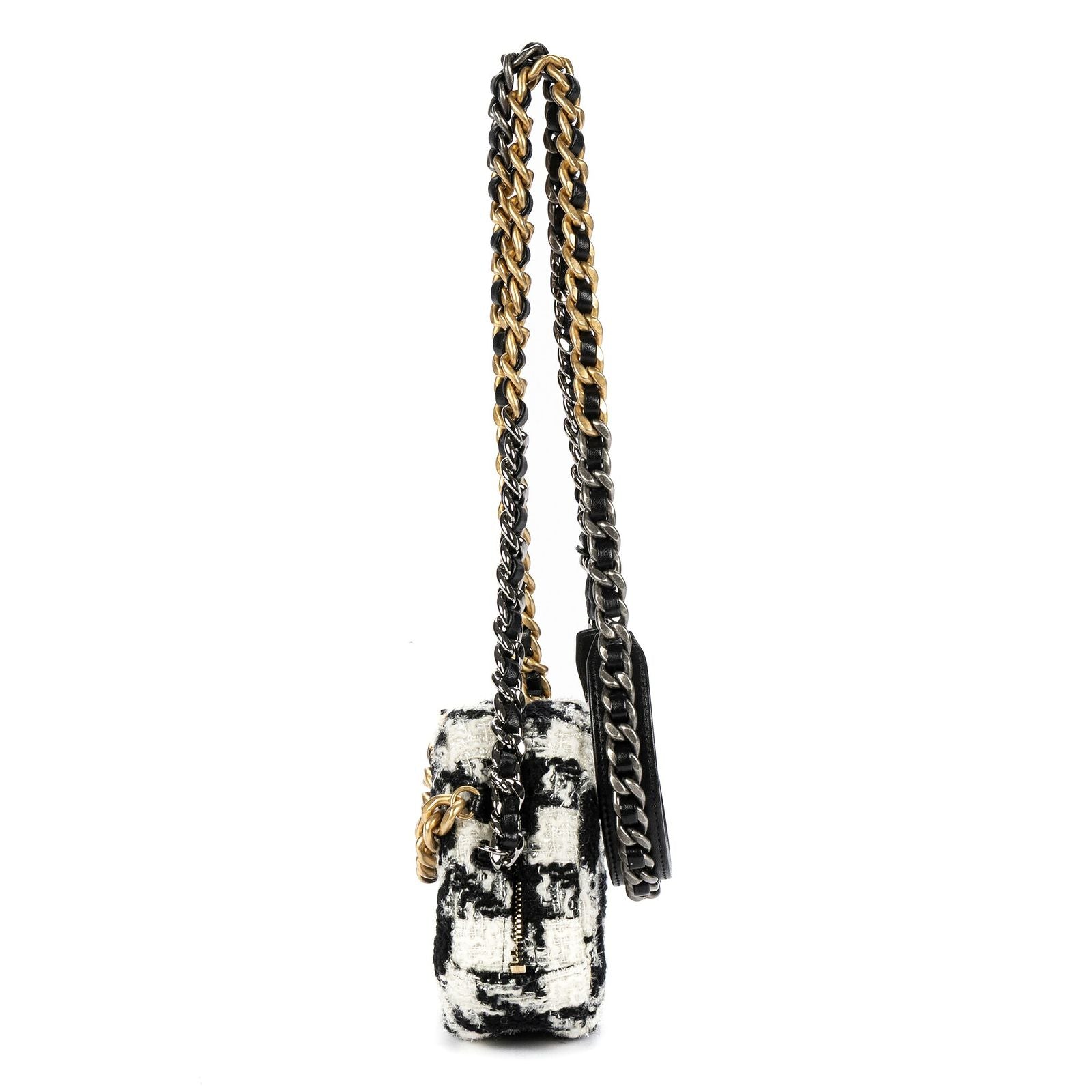 Chanel 19 Round Clutch Chain Shoulder Bag Black White Quilted Tweed — view 3