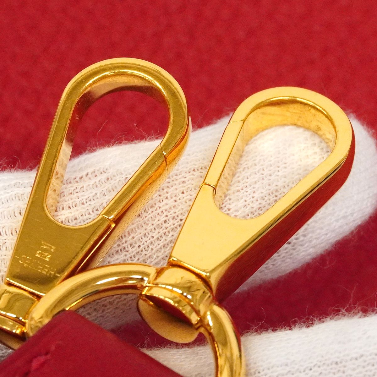 Hermes Shoulder Bag Evelyne TPM Taurillon Clemence Rouge Vif Gold — view 8