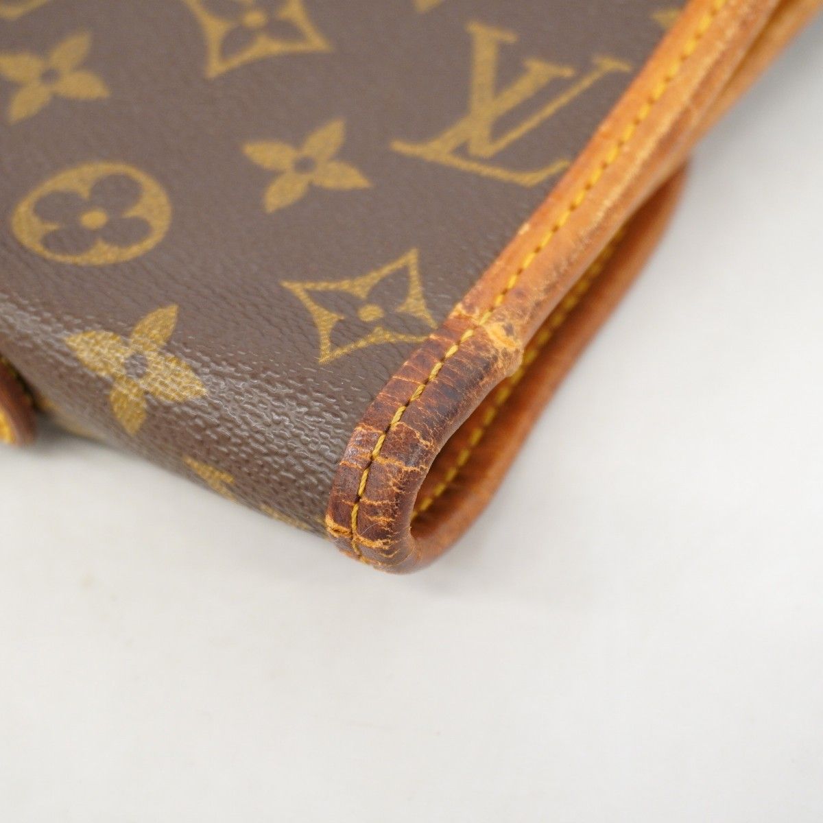 Louis Vuitton Handbag Monogram Brown — view 7