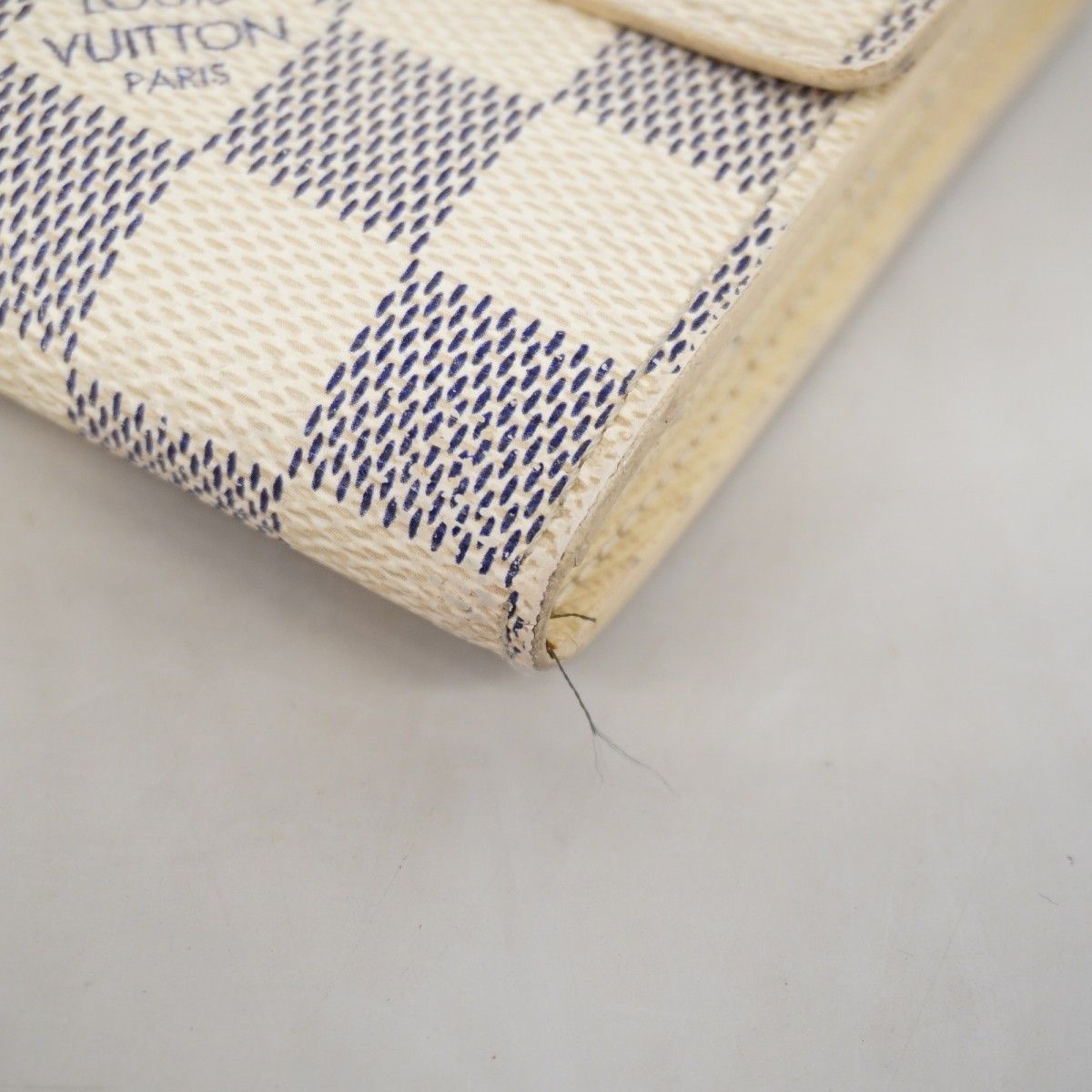 Louis Vuitton Wallet Damier Azur Portefeuille Sarah White — view 6