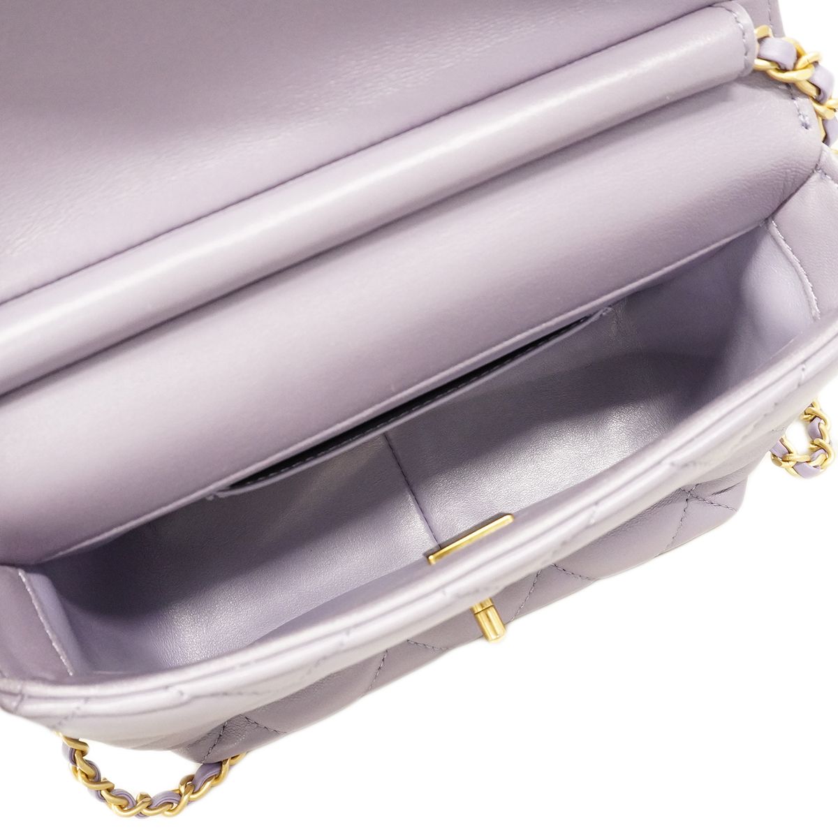 Chanel Shoulder Bag Quilted Lambskin Purple Gold — view 4