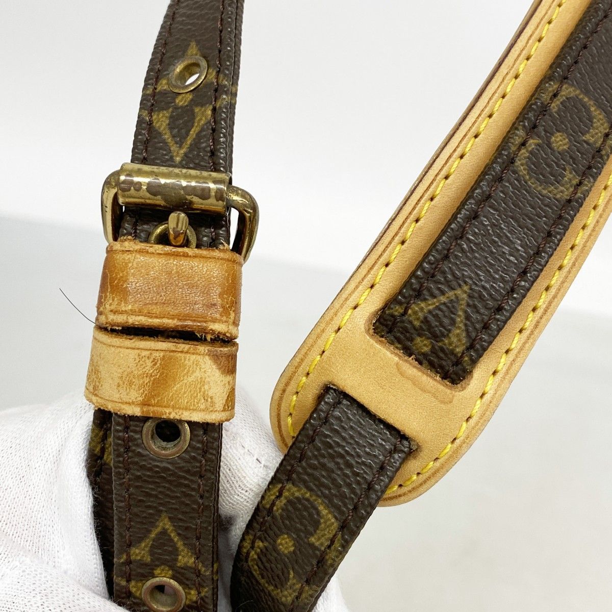 Louis Vuitton Shoulder Bag Monogram Amazon Brown — view 8