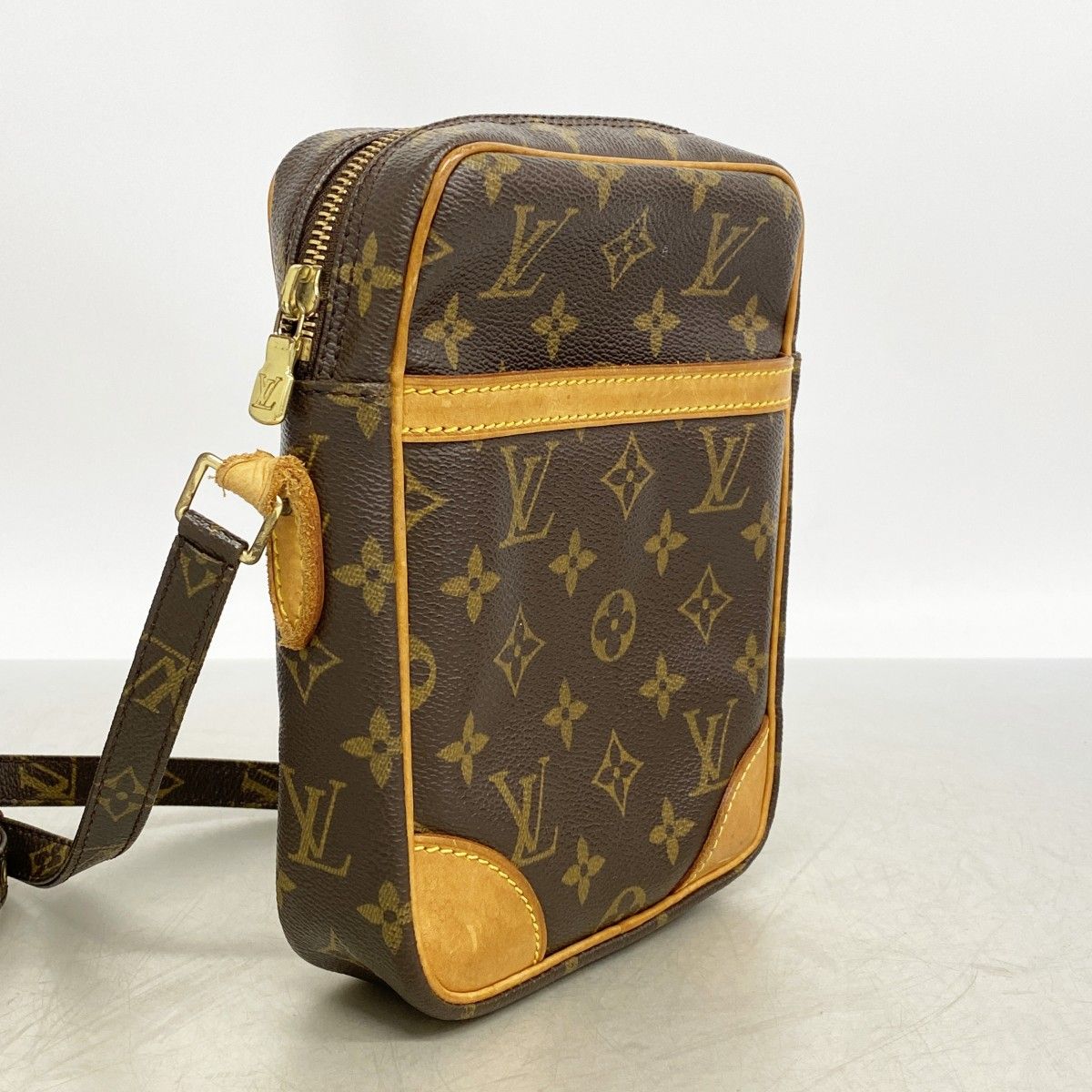 Louis Vuitton Shoulder Bag Monogram Danube Brown — view 2