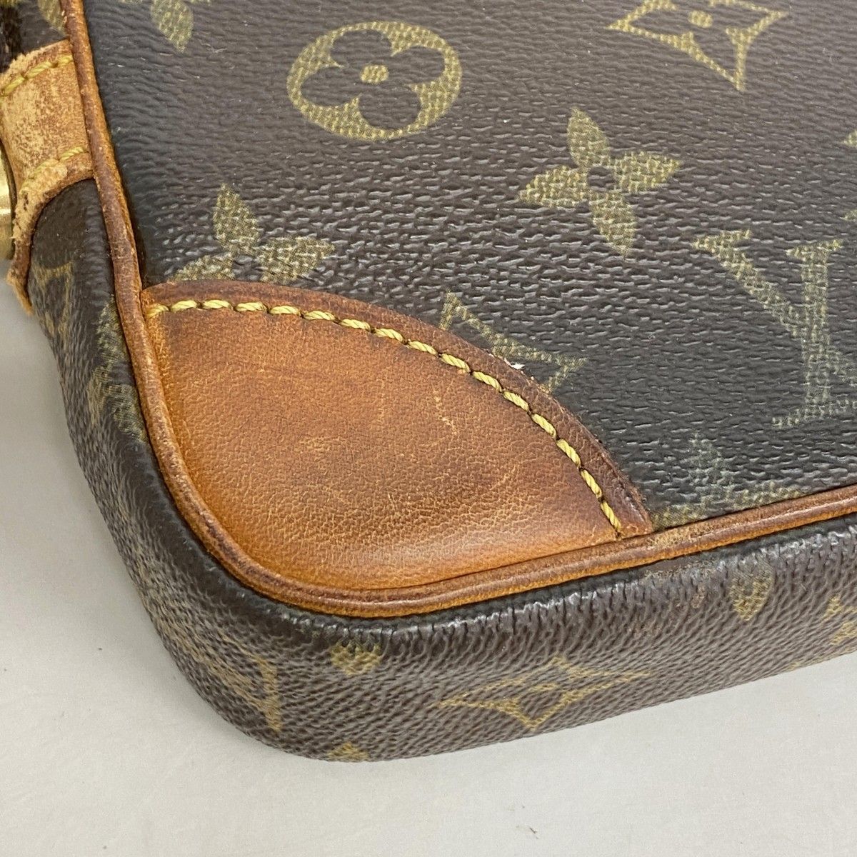 Louis Vuitton Clutch Monogram Marly Dragonne PM Brown — view 7